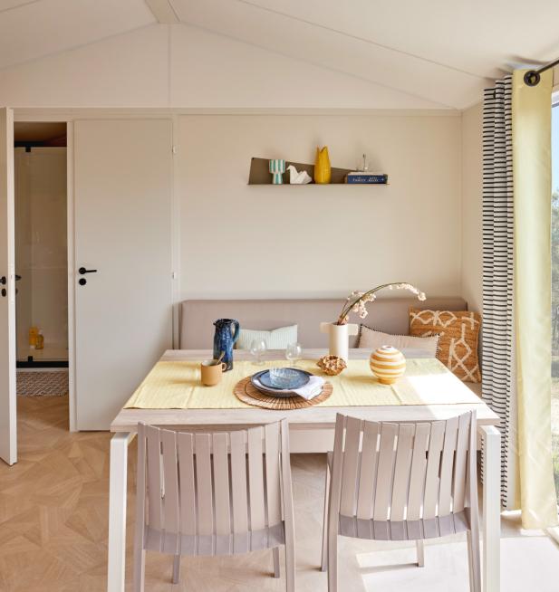 Pièce de vie mobil-home Loggia camping Les Chalands Fleuris