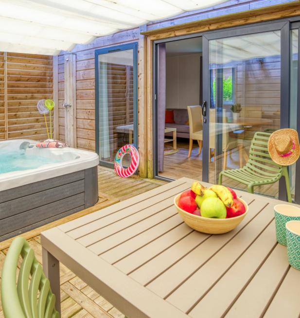 Cottage Prestige avec jacuzzi privatif camping Signol