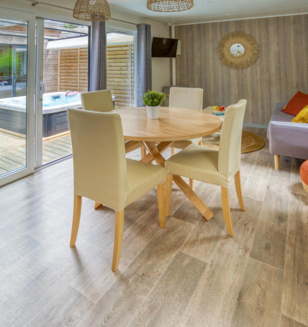 Cottage Prestige avec jacuzzi privatif camping Signol