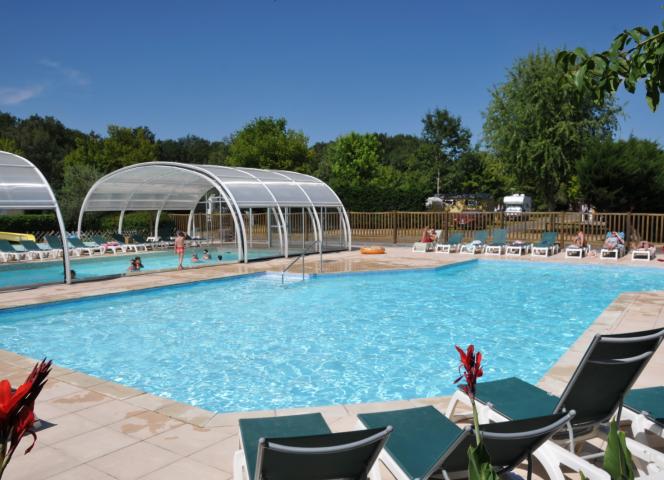 Piscine chauffée camping la Mignardière