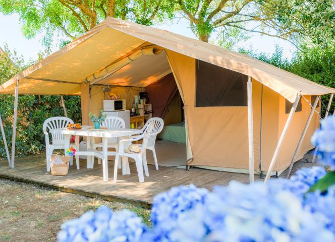 hebergement-insolite-tipi
