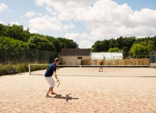 Terrain de tennis camping La Mignardière