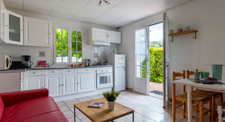 Cuisine appartement Camping Le Petit Rocher en Vendée
