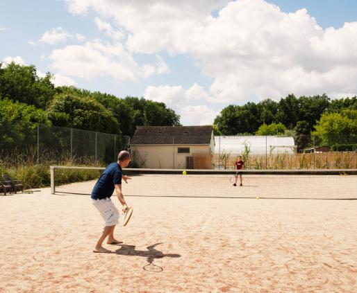 Terrain de tennis camping La Mignardière