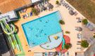 Vue aérienne piscine chauffée camping Les Peupliers